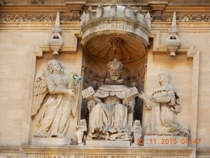 Looking up in the Bodleian quadrangle